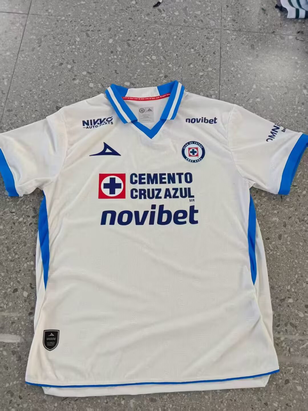 Cruz Azul Visitante - Temporada 26/27